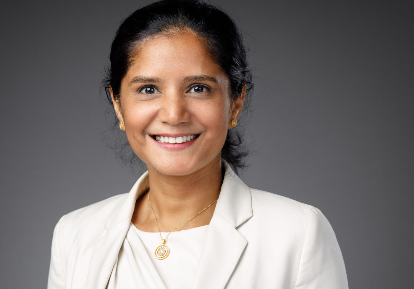 Business Headshot junge Frau