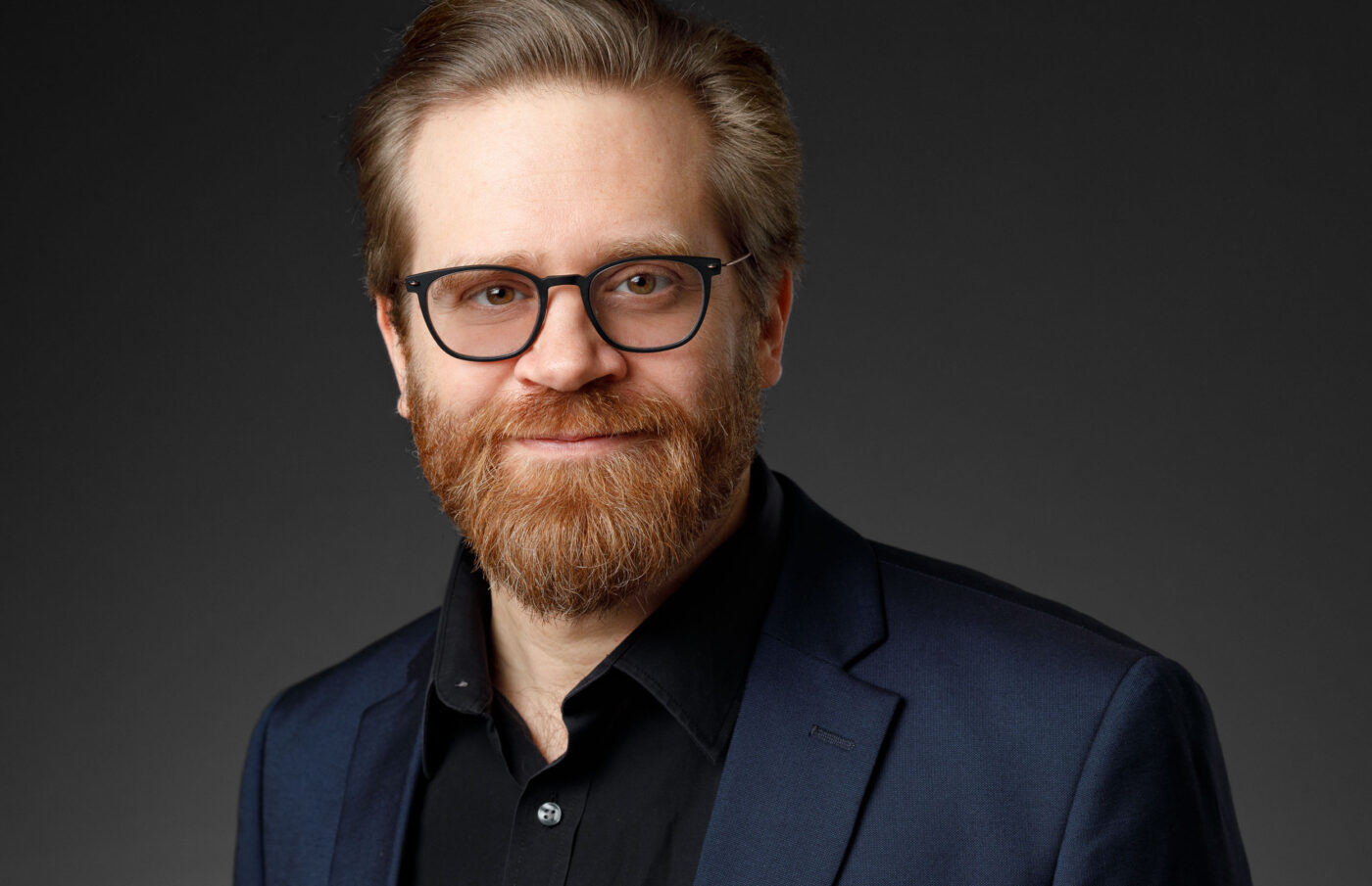 Business Headshot Klaus