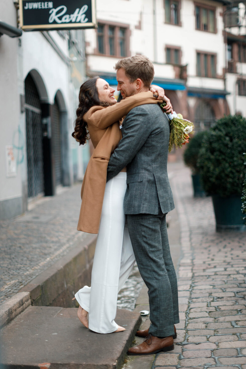 Ein Brautpaar in Freiburg. Festgehalten vom Fotografen Peter Fränsemeier
