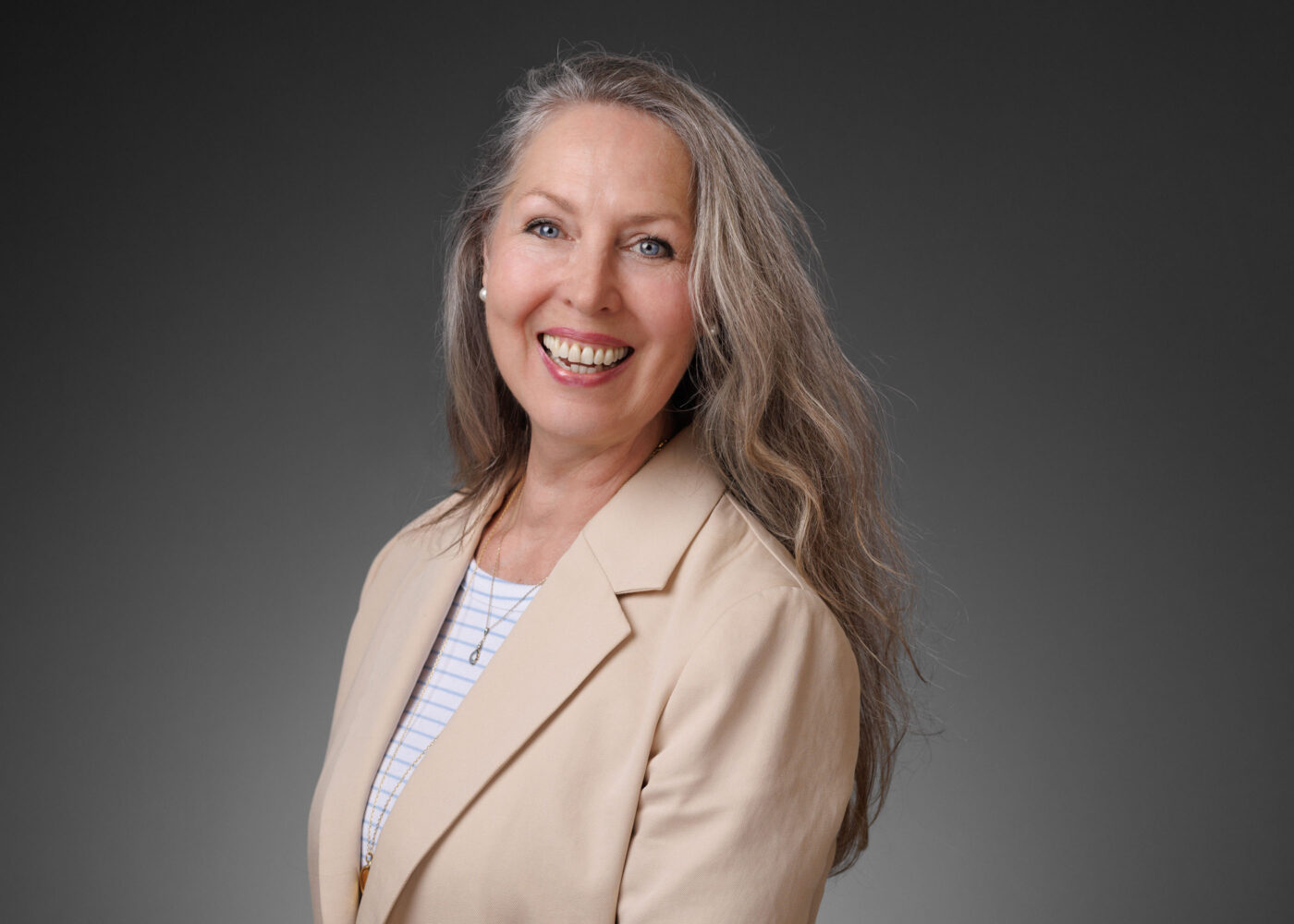 Ein Business Headshot - aufgenommen vom Freiburger Fotografen Peter Fränsemeier